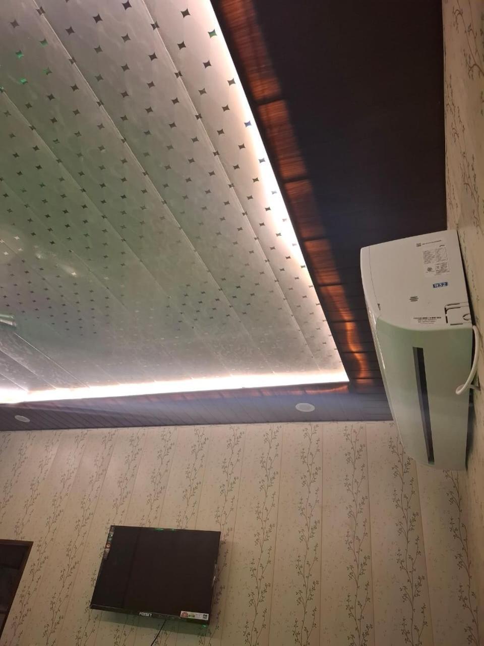 Hotel Sgh Subhadra Guest House Ayodhya Εξωτερικό φωτογραφία